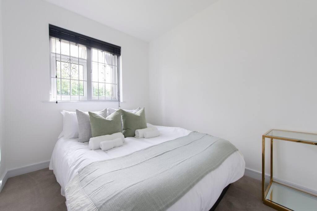2 Bedroom Modern Urban Sanctuary 1Cc - Cherrydeal Londra Exterior foto
