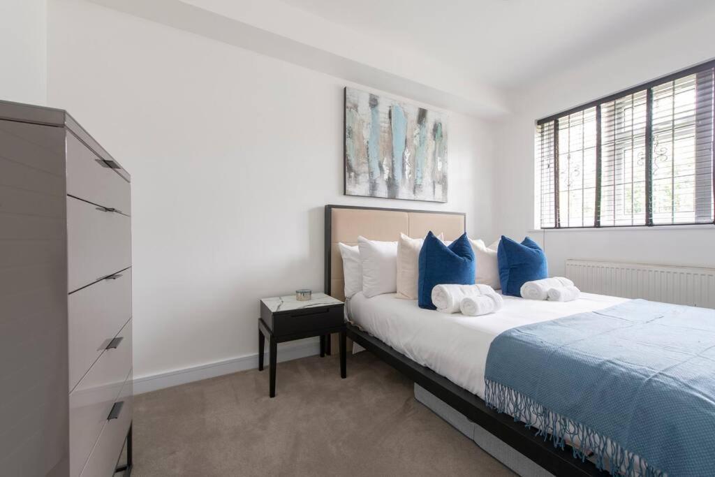 2 Bedroom Modern Urban Sanctuary 1Cc - Cherrydeal Londra Exterior foto