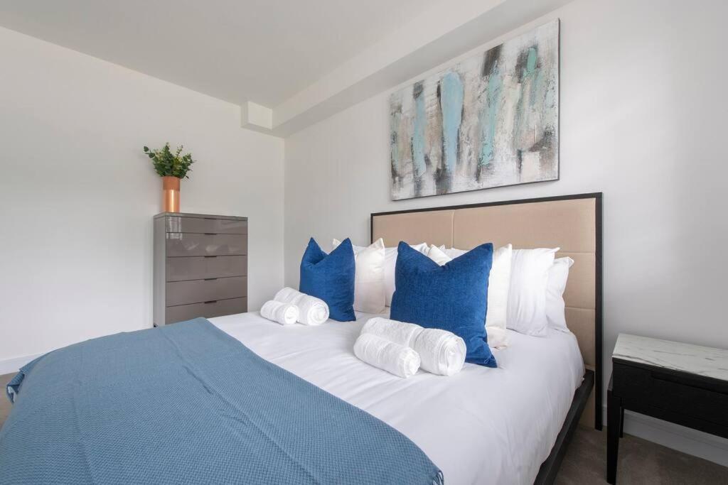 2 Bedroom Modern Urban Sanctuary 1Cc - Cherrydeal Londra Exterior foto