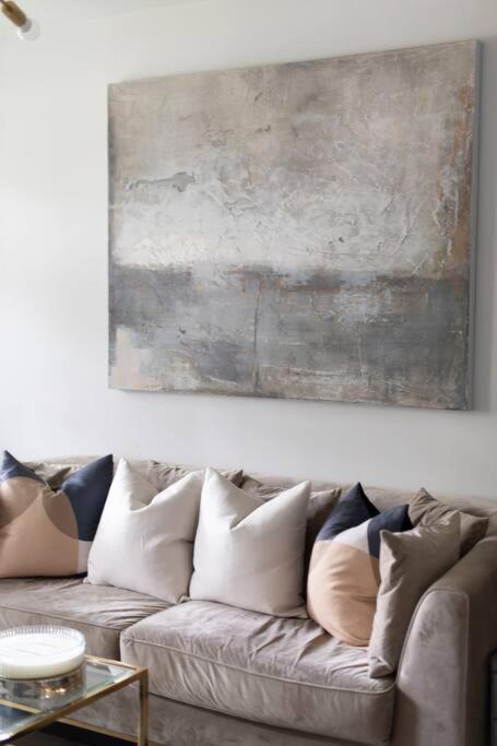 2 Bedroom Modern Urban Sanctuary 1Cc - Cherrydeal Londra Exterior foto