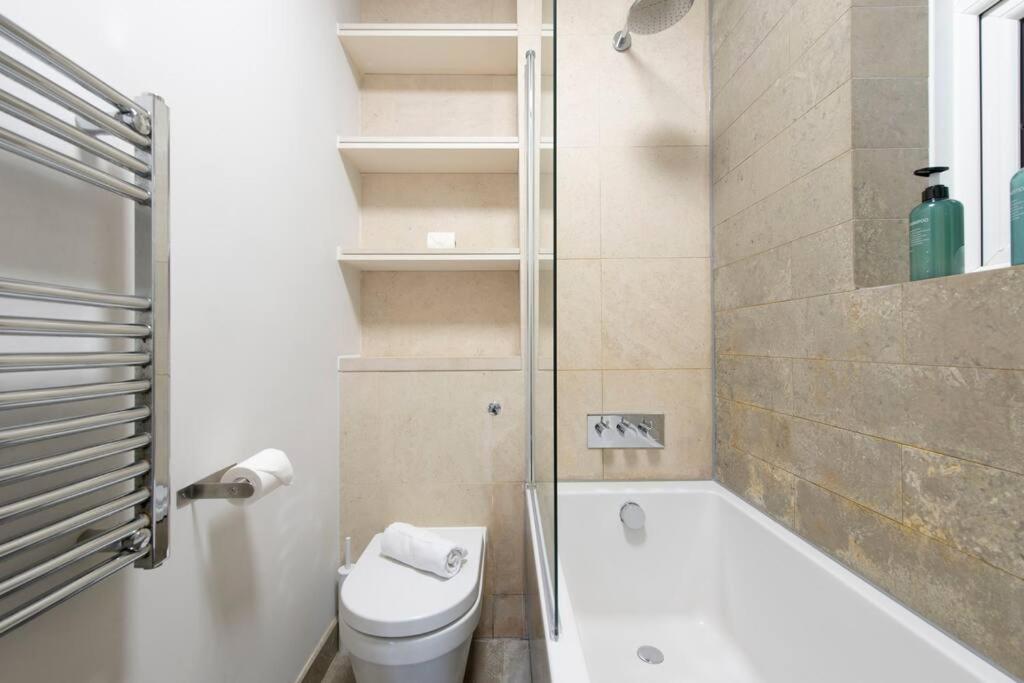 2 Bedroom Modern Urban Sanctuary 1Cc - Cherrydeal Londra Exterior foto