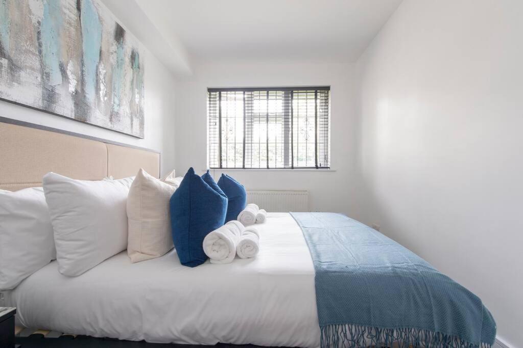 2 Bedroom Modern Urban Sanctuary 1Cc - Cherrydeal Londra Exterior foto
