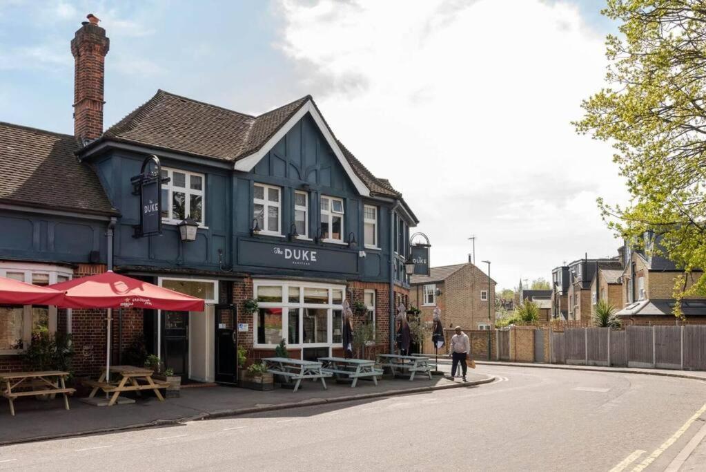2 Bedroom Modern Urban Sanctuary 1Cc - Cherrydeal Londra Exterior foto